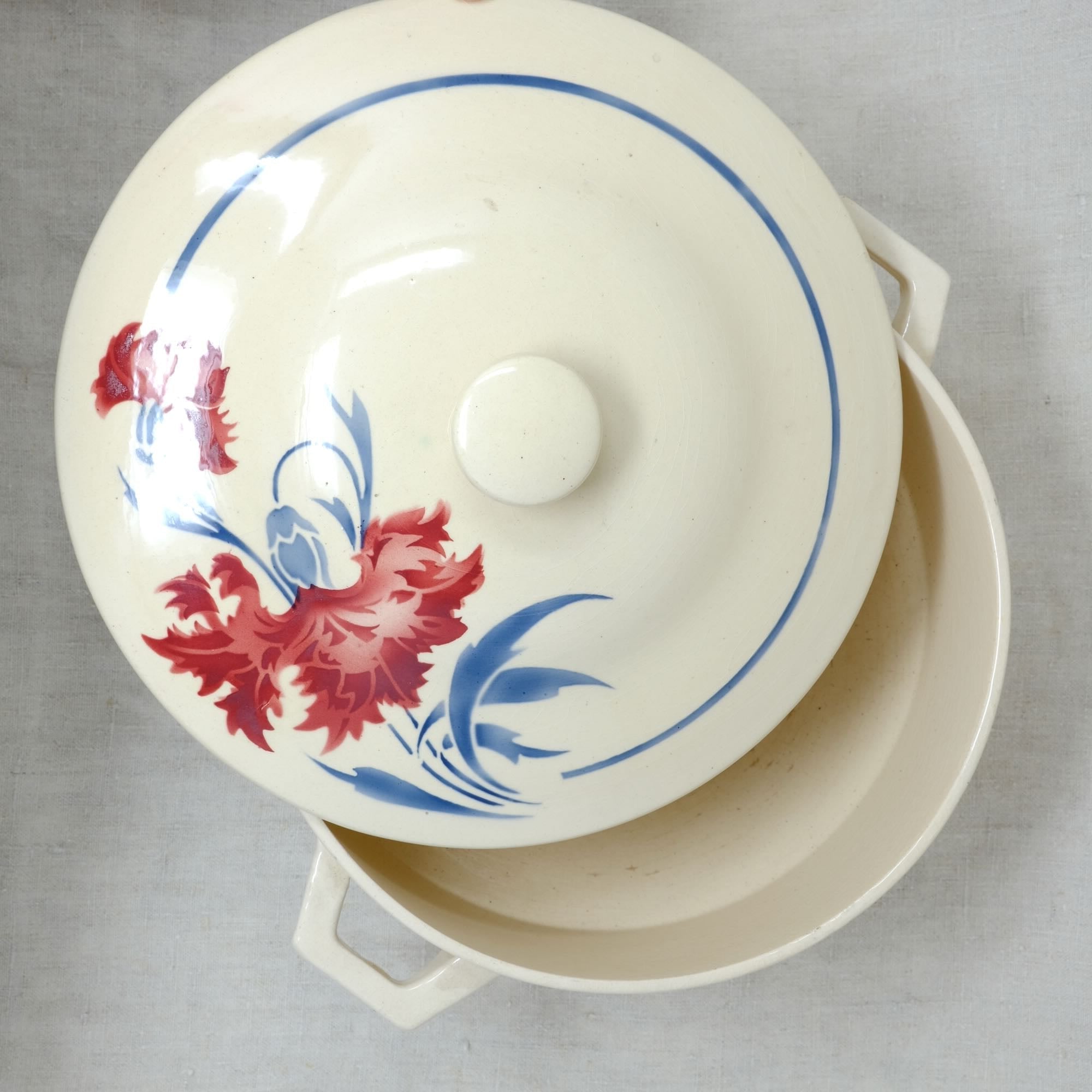 Blue circled red flower lidded soup tureen