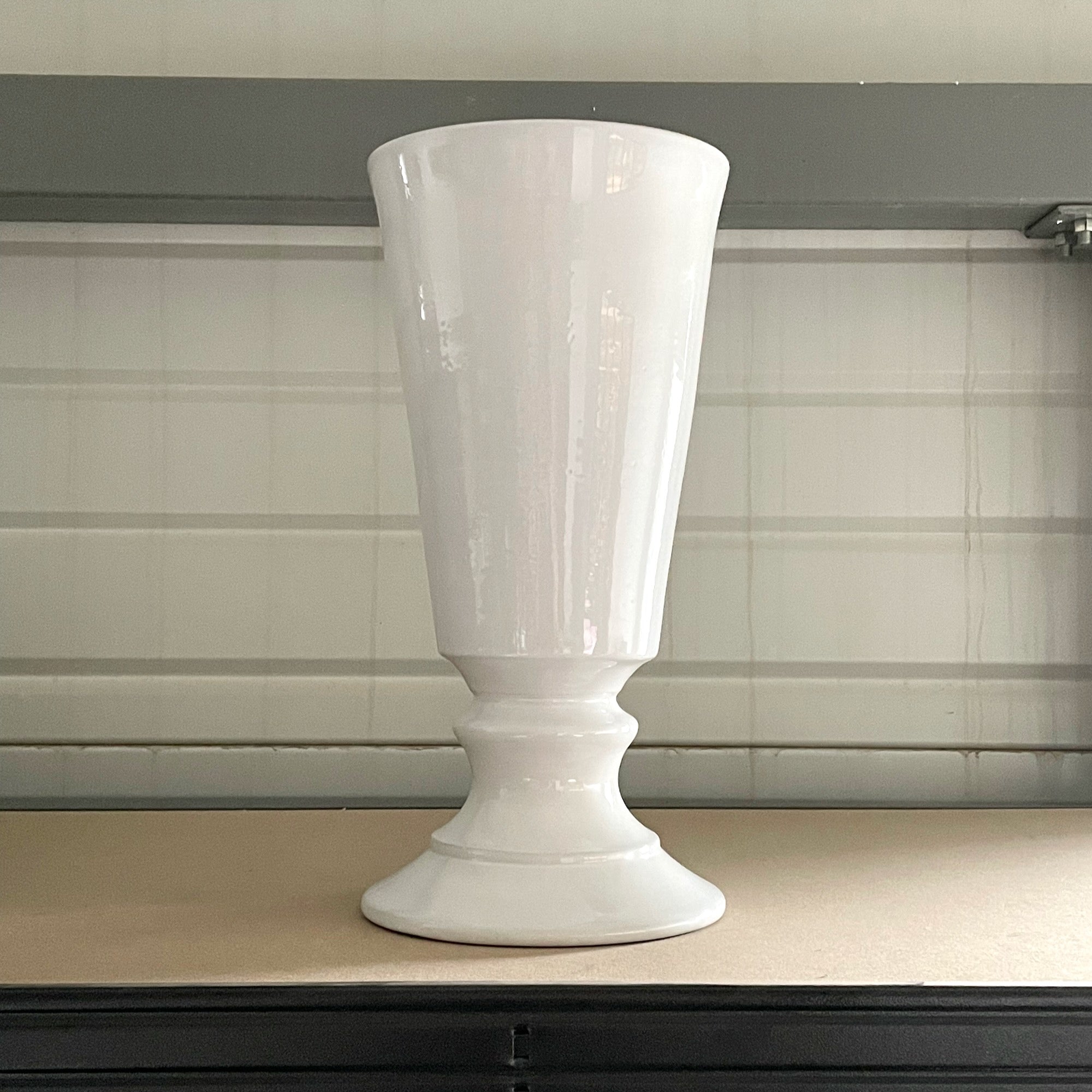 Paris footed vase-L (⌀20 H42)-CARRON-Paris