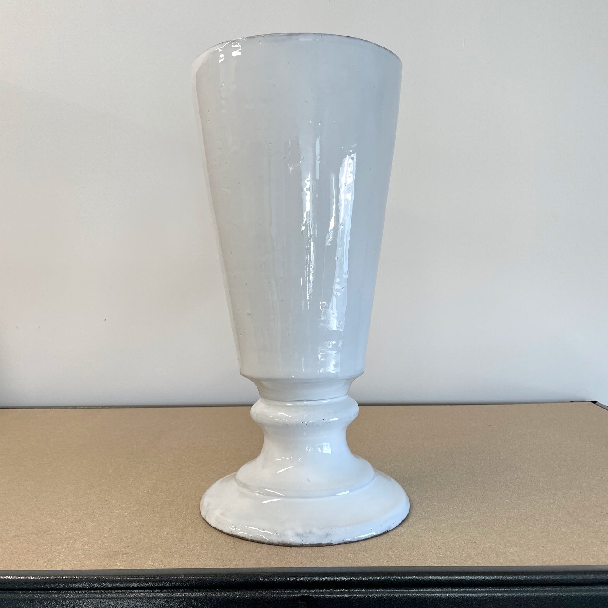 Paris footed vase-L (⌀20 H42)-CARRON-Paris