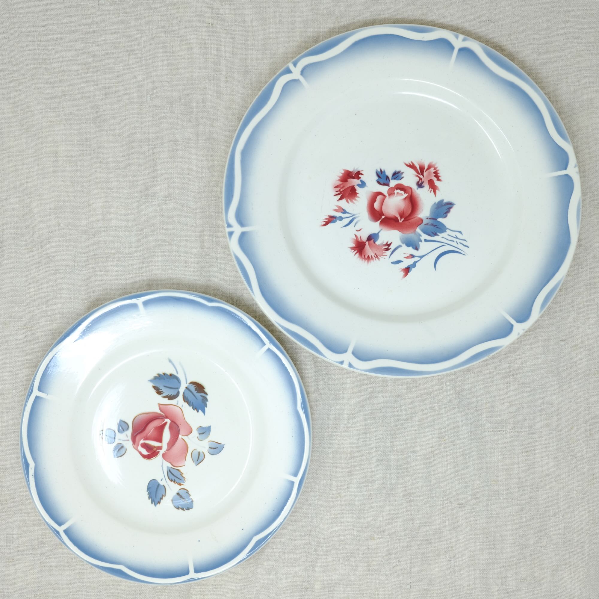 Red rose blue-framed plate-n°1-CARRON-Paris